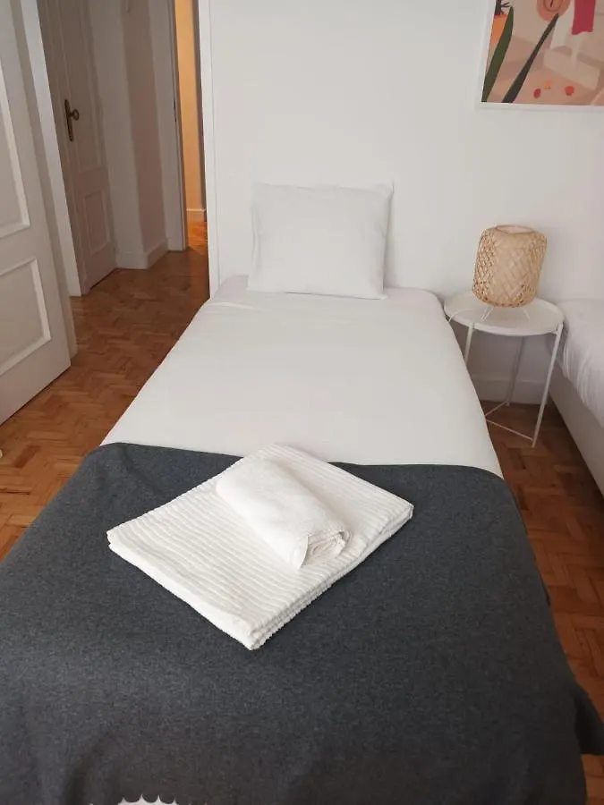 Lisboa Central Apartment 0*,